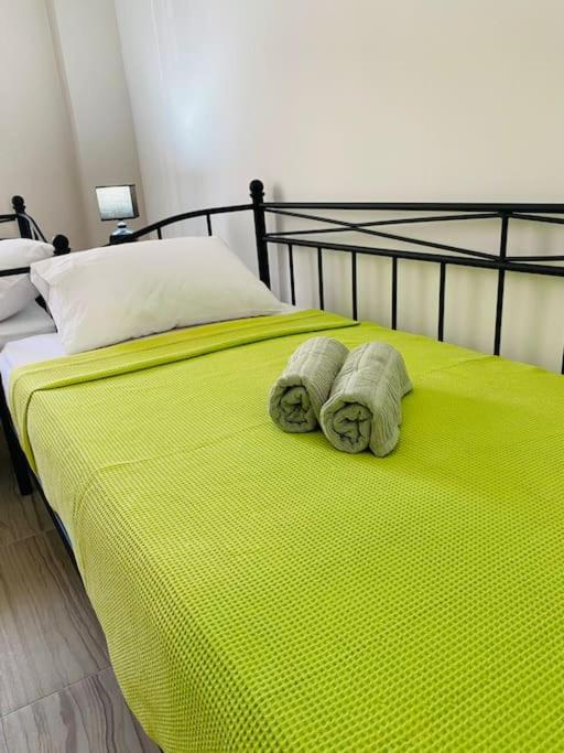 Modern 2Br Near Centre -5Min Wlk Apartman Pátra Kültér fotó